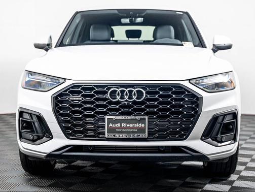 Glacier White Metallic 2023 Audi Q5 45 S line Premium Plus