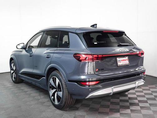 2025 Audi SQ6 e-tron Prestige quattro