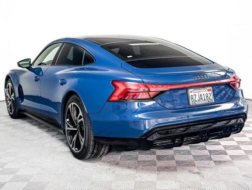 2022 Audi e-tron GT Premium Plus