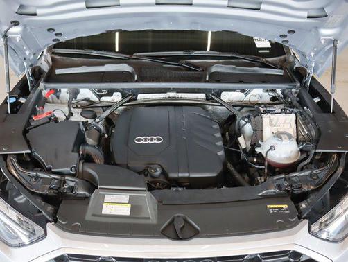 2022 Audi Q5 45 S line Premium Plus