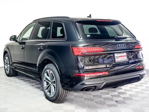 2025 Audi Q7 45 Premium