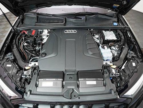 2025 Audi Q7 45 Premium