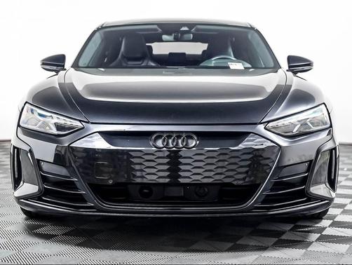 Mythos Black Metallic 2023 Audi e-tron GT Premium Plus quattro