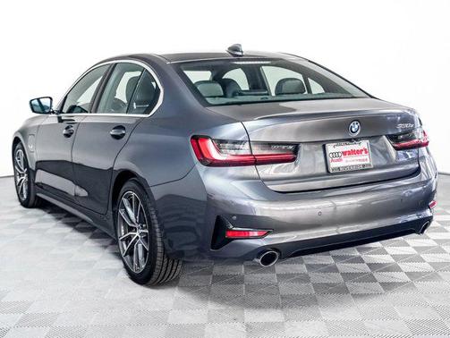 2022 BMW 330e Base