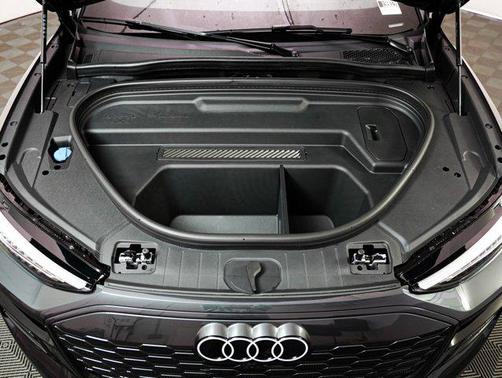 2025 Audi Q6 e-tron Premium Plus quattro