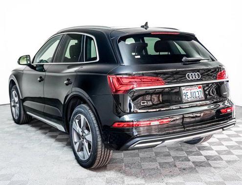 2023 Audi Q5 40 Premium Plus