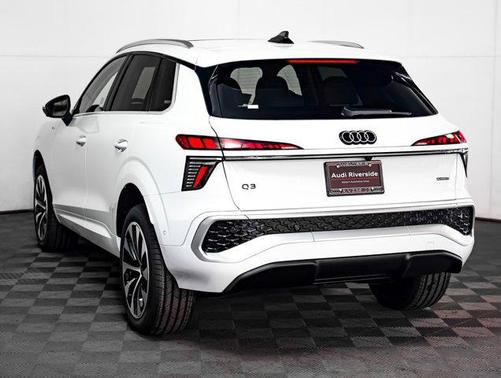 2026 Audi Q3 S line