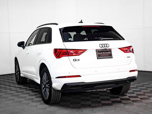 2023 Audi Q3 Premium 40 TFSI quattro Tiptronic