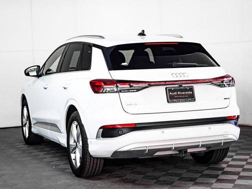 2024 Audi Q4 e-tron Prestige 55 quattro