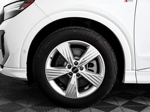 2024 Audi Q4 e-tron Prestige 55 quattro