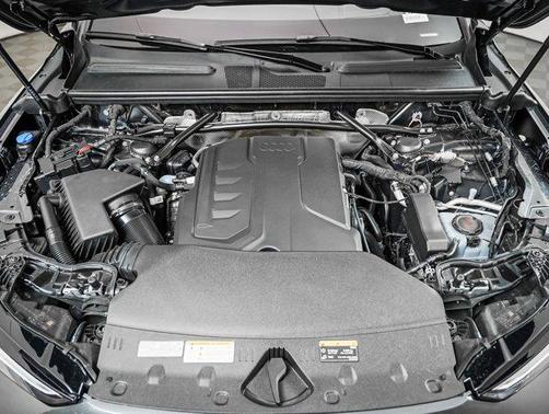 Daytona Gray Metallic 2026 Audi Q5 Premium Plus TFSI quattro S tronic