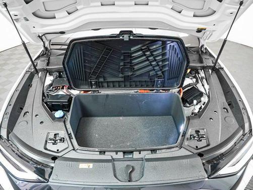 2024 Audi Q8 e-tron Premium Plus
