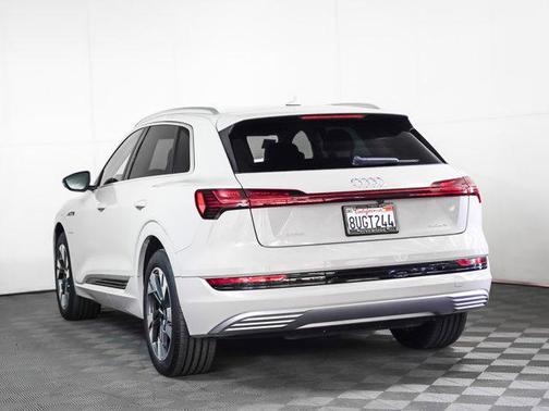 2021 Audi e-tron Premium