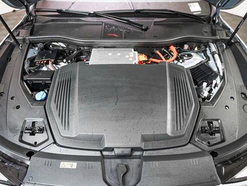 2022 Audi e-tron Premium