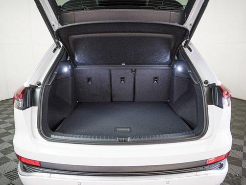 2025 Audi Q4 e-tron Premium Plus 55 quattro