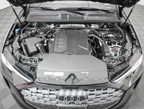 2025 Audi Q5 Premium TFSI quattro S tronic