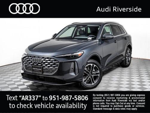 Tambora Gray Metallic 2026 Audi Q5 Premium TFSI quattro S tronic