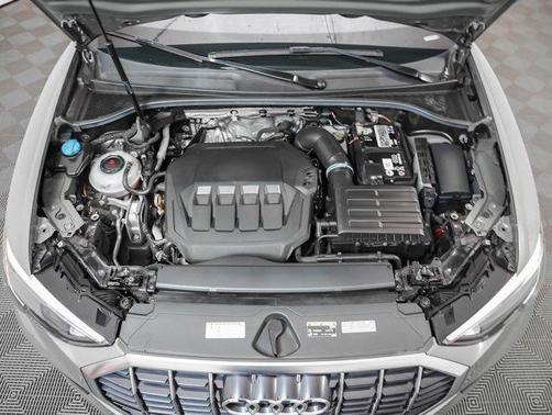 2022 Audi Q3 45 S line Premium