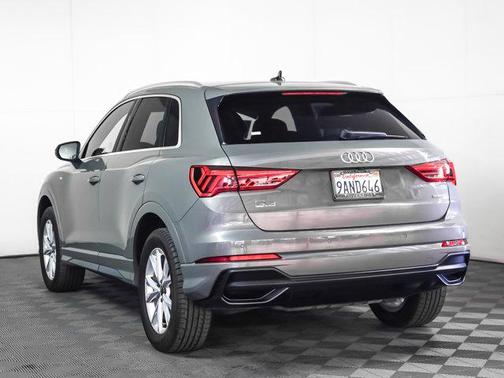 2022 Audi Q3 45 S line Premium