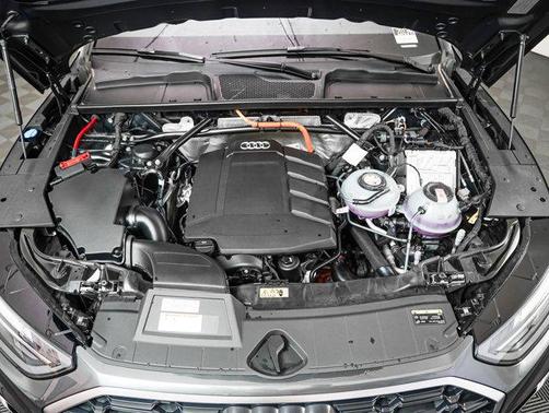 2025 Audi Q5 55 S line Premium Plus