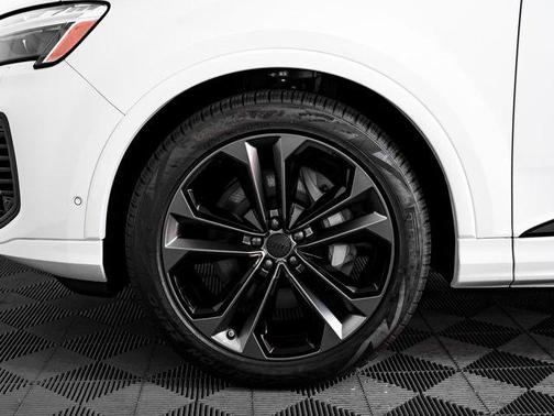 2026 Audi Q7 55 Premium Plus