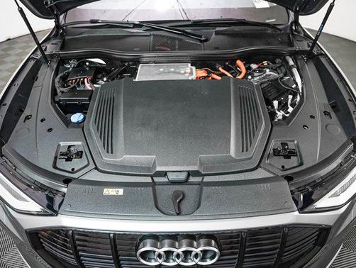 2021 Audi e-tron Premium