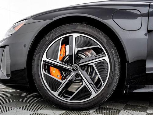 Mythos Black Metallic 2023 Audi RS e-tron GT quattro