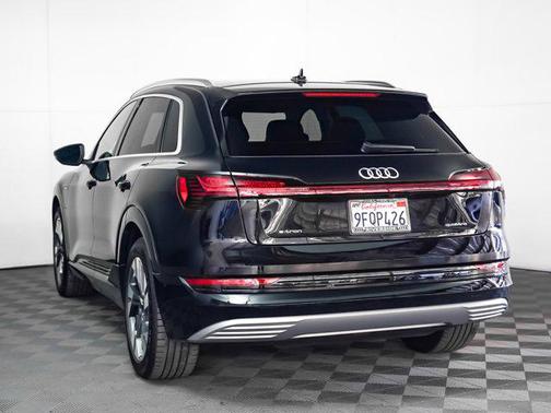 2023 Audi e-tron Premium Plus quattro