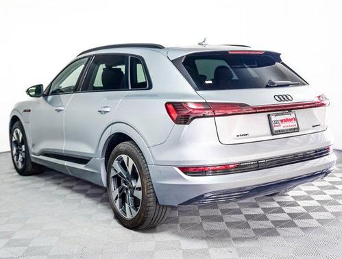 2022 Audi e-tron Premium