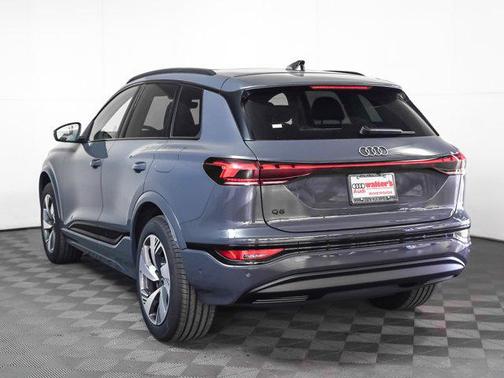 2025 Audi Q6 e-tron Premium Plus quattro