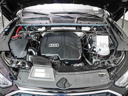 2023 Audi Q5 45 S line Premium