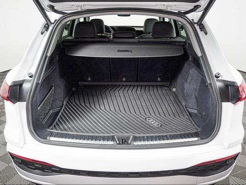 Arkona White 2025 Audi Q5 Premium TFSI quattro S tronic