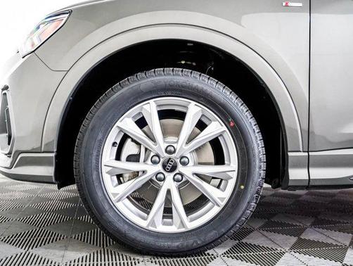 2023 Audi Q3 Premium 45 TFSI S line quattro Tiptronic