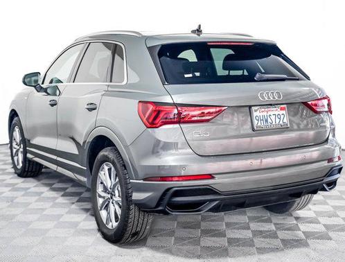 2023 Audi Q3 Premium 45 TFSI S line quattro Tiptronic