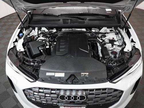 2025 Audi Q5 Premium TFSI quattro S tronic