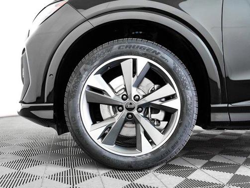 2024 Audi Q4 e-tron Prestige 50 quattro