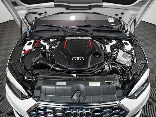 Glacier White Metallic/Black Roof 2023 Audi S5 Premium Plus TFSI quattro Tiptronic