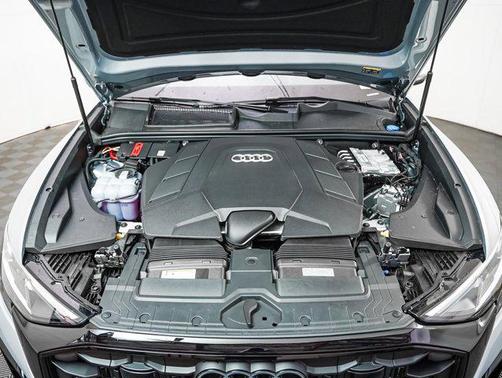 2025 Audi Q8 55 Premium Plus