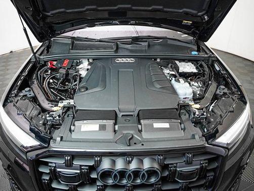 2026 Audi Q7 45 Premium
