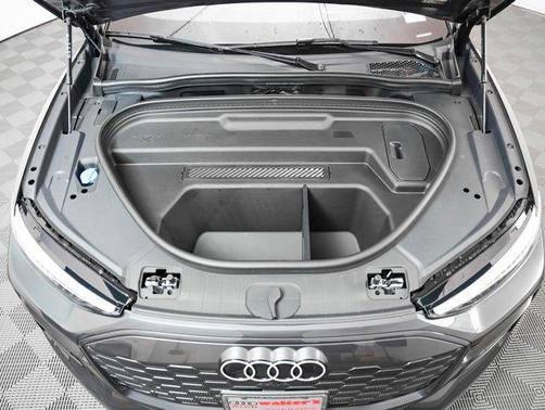 2025 Audi Q6 e-tron Premium Plus quattro