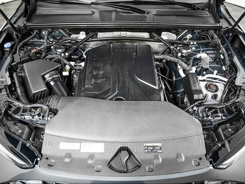Tambora Gray Metallic 2025 Audi Q5 Premium Plus TFSI quattro S tronic
