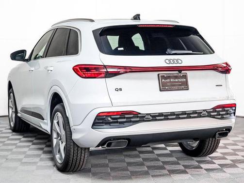 2025 Audi Q5 Premium Plus TFSI quattro S tronic