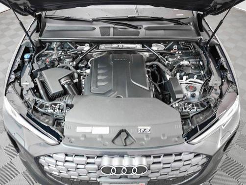 2025 Audi Q5 Premium