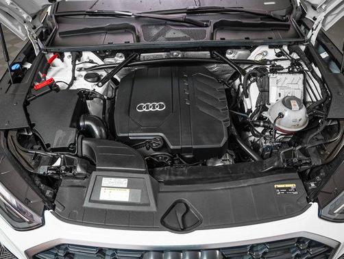 2022 Audi Q5 45 S line Premium