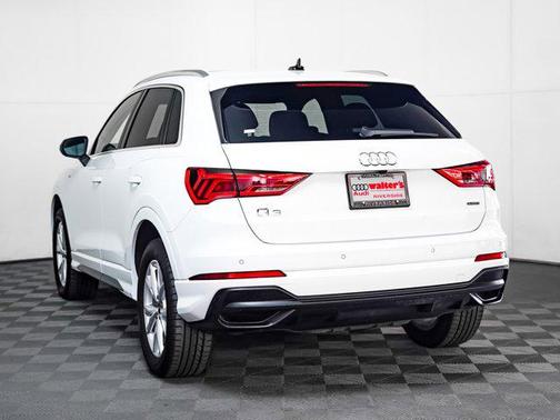 2022 Audi Q3 45 S line Premium