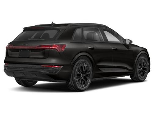 Mythos Black Metallic 2024 Audi Q8 e-tron Premium Plus