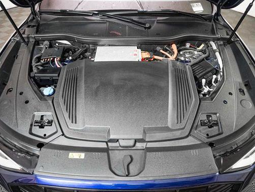 2021 Audi e-tron Premium