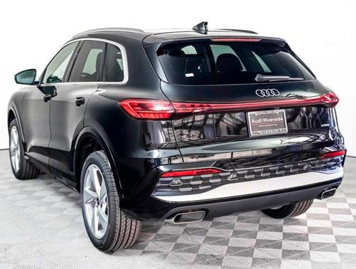 2025 Audi Q5 Premium Plus TFSI quattro S tronic