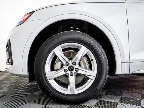 2023 Audi Q5 40 Premium
