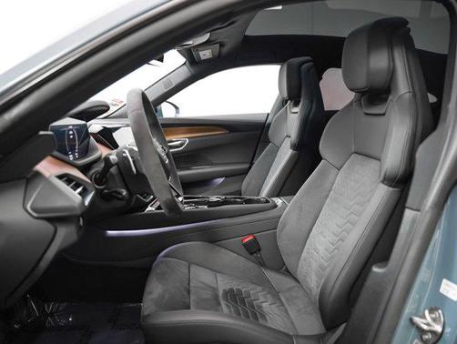 2023 Audi e-tron GT Premium Plus quattro